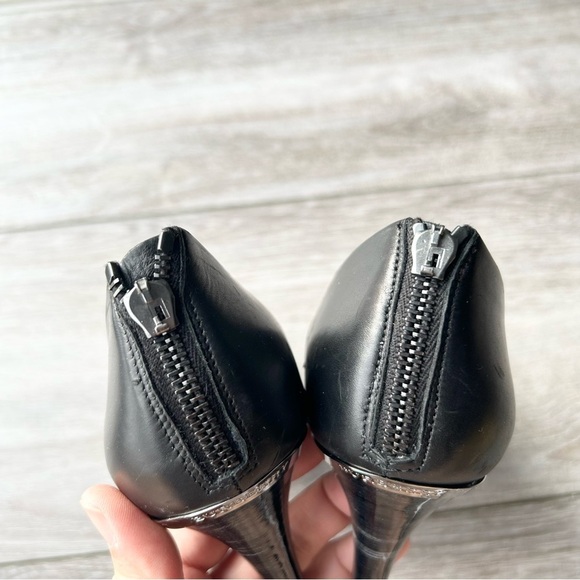 Burberry Black Buttery All Leather Heeled Booties Made in Italy - Picture 11 of 16